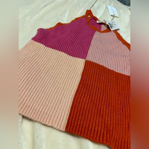 NWT | Halter Neck Tank - Picture 4 of 5